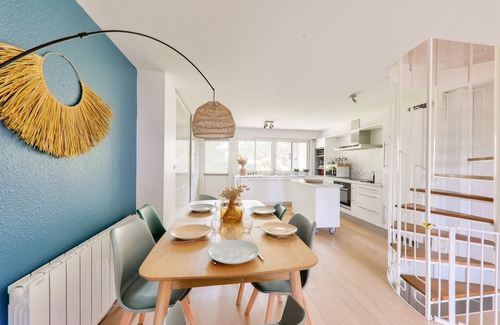 Arzon Chalet De Esquí | Villa Bella - A 150 m de la playa y del puerto
