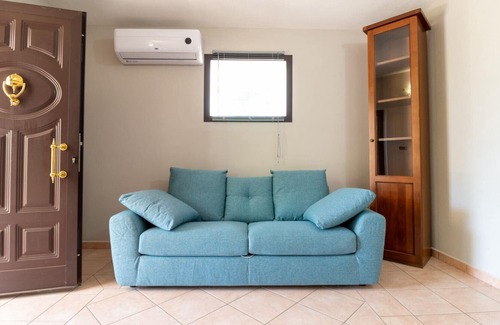 Oliena Villa | Villa Bella Vista with A/C