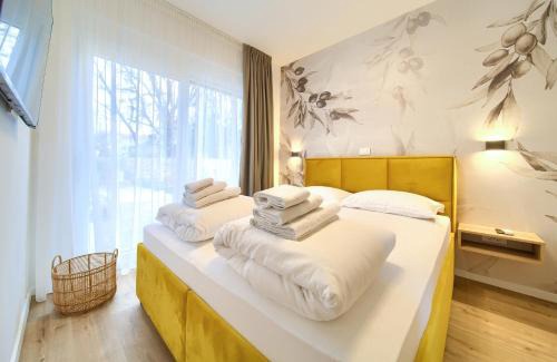 Moscenicka Draga Villa | VILLA - BELLISSIMA Malinska with private heated pool and table tennis - smart TV