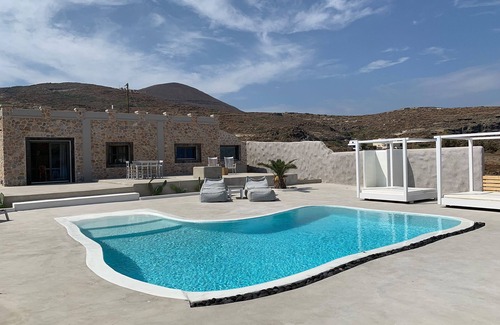 Kamari Villa | Villa Beltramo