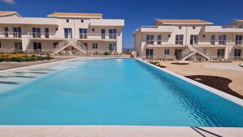 Pachino Apartamento | Villa Beluga Private Courtyard Swimming Pools Parking