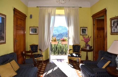 Pieve Fosciana Cama Y Desayuno | Villa Belvedere