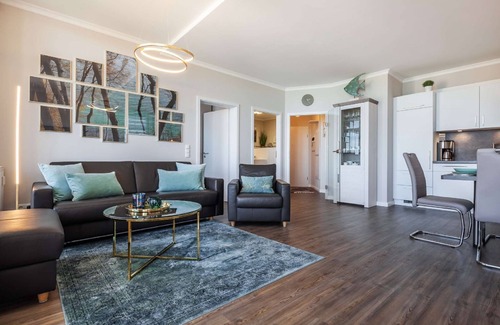 Moenchgut Peninsula Apartamento | Villa Bergfrieden - fantastic sea view from the balcony, use of swimming pool and sauna