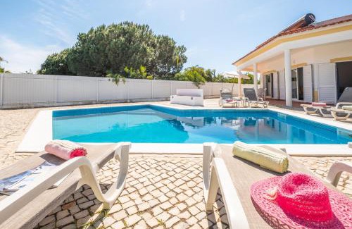 Branqueira Villa | Villa Bermudas by Algarve Vacation