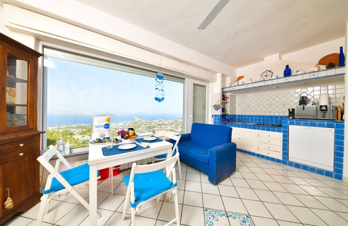 Barano d'Ischia Villa | Villa 'Bianca -Un Angolo Di Paradiso' con vistas al mar, Wi-Fi y aire acondicionado