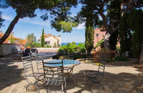 Port-Vendres Cama Y Desayuno | VILLA BLEUE - LES PINS