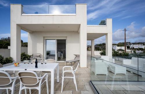 Marina San Gregorio Apartamento | Villa Blu Panoramica Trilo Sea View - Happy Rentals