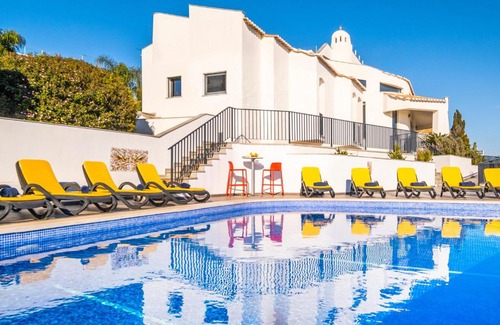 Cerro de Aguia Villa | Villa Blue Lagoon by Algarve Vacation