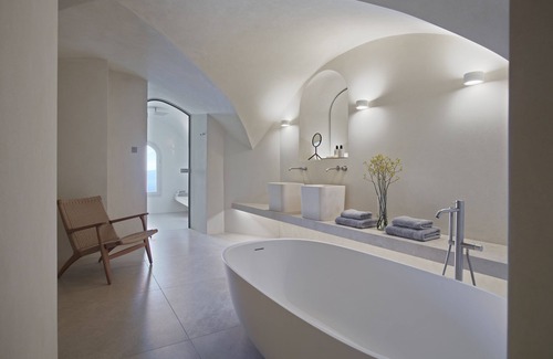 Fira Hotel | Villa Bordeaux