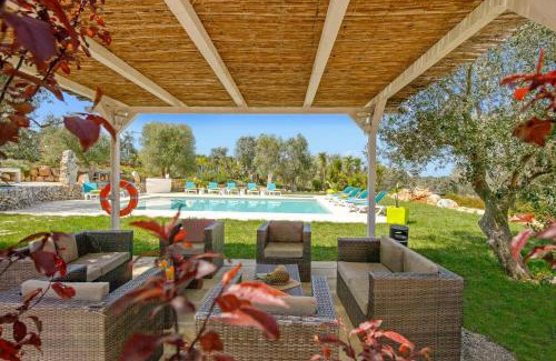 Ceglie Messapica Villa | Villa Borgo Mediterraneo by Villa Plus