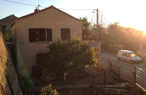 Santo-Pietro-di-Tenda Apartamento | villa de fondo entre mar y montaña