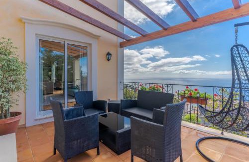 Sao Goncalo Villa | Villa Bougainvillea Palheiro Village by HR Madeira
