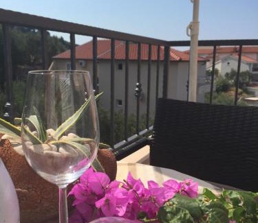 Tucepi Apartamento | Villa Bougenvilia Tomas