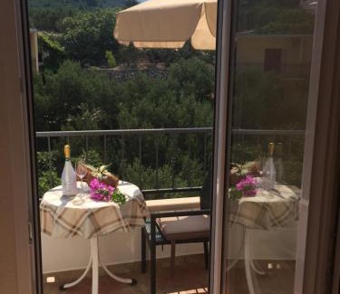 Tucepi Apartamento | Villa Bougenvilia Tomas