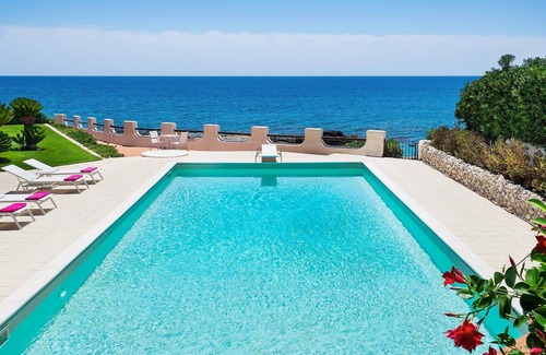 Fontane Bianche Villa | Villa con piscina privada en Fontane Bianche, Sicilia, Italia para 12 personas