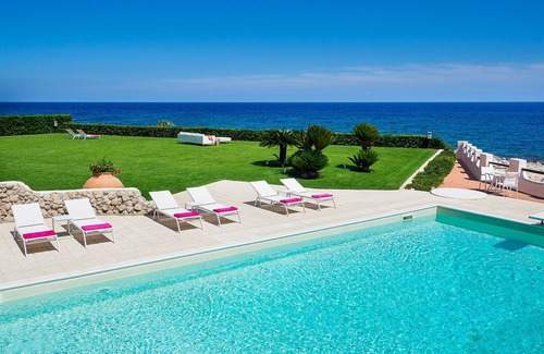 Fontane Bianche Villa | Villa con piscina privada en Fontane Bianche, Sicilia, Italia para 12 personas
