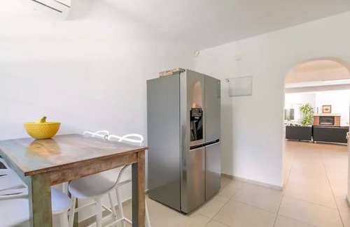 Coveta Fuma Villa | Villa Brisa Almadraba, relax con piscina y jardín. ¡Playa 3 minutos a pie!
