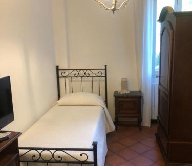 San Lazzaro di Savena Cama Y Desayuno | Villa Brizzi