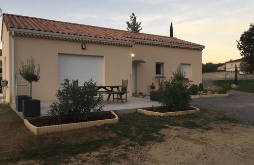 Vogue Villa | Villa "Brugière" con piscina privada, bañera de hidromasaje y Wi-Fi