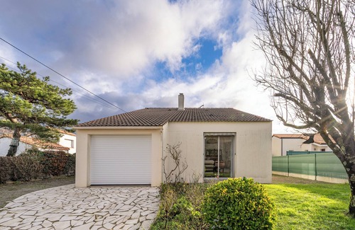 Pornic Villa | Villa 'Buissonnets' con terraza privada, jardín privado y Wi-Fi