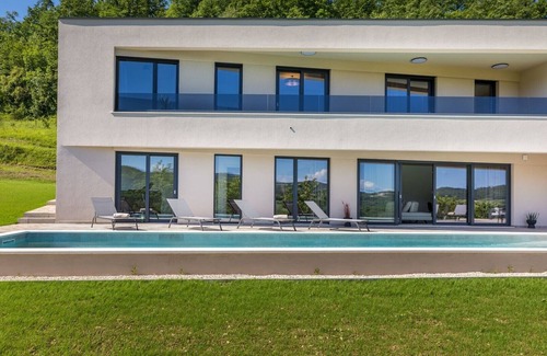 Pazin Villa | Villa Butoniga Hills - villa de lujo con piscina