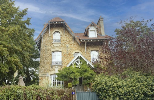 Le Chesnay Casa | Villa Colombe - Les Demoiselles à Versailles