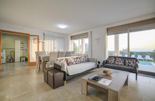 Urbanizacion S'Estanyol Casa | Villa Ca'n Tugores by Rentallorca
