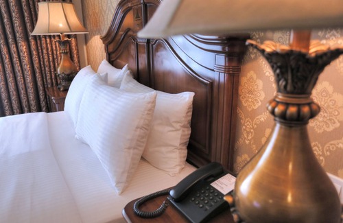 Naga Hotel | Villa Caceres Hotel