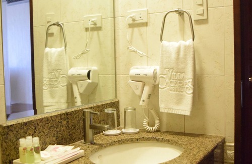 Naga Hotel | Villa Caceres Hotel