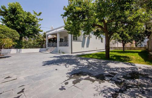 Paralia Ofryniou Casa | Villa Cactus