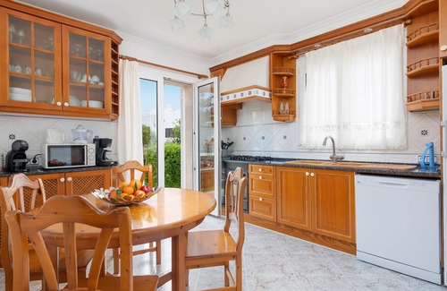 Cala Marcal Villa | Villa Cala Marsal con vistas al mar y playa a 200m