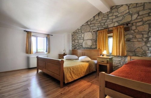 Ripenda Kras Cama Y Desayuno | Villa Calussovo