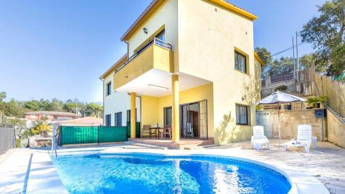 Vidreres Villa | Villa Camel - Lloret de Mar