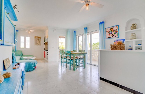 es Bacares Villa | Villa Can Franck para 6 personas en Alcudia. AC y WiFi gratis.