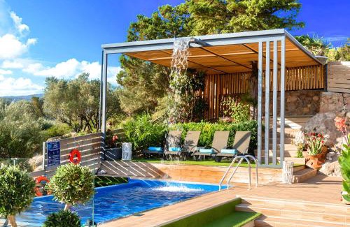 Vathi Villa | Villa Canes Heated Pool