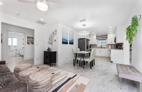 Punta Gorda Apartamento | V Capri - Waterfront Luxury Home - Free Amenities/Pool/Dock - Punta Gorda, FL