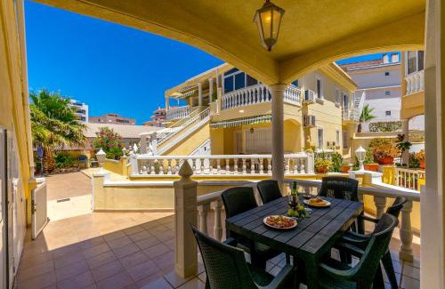 Torrevieja Villa | Villa Capricho Playa - Palm Beach