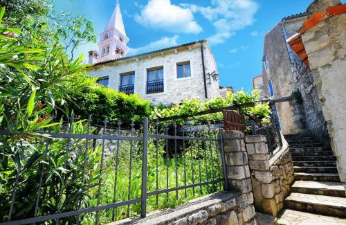 Vrsar Villa | Villa Carla- Istrian Stone Villa with Sea View