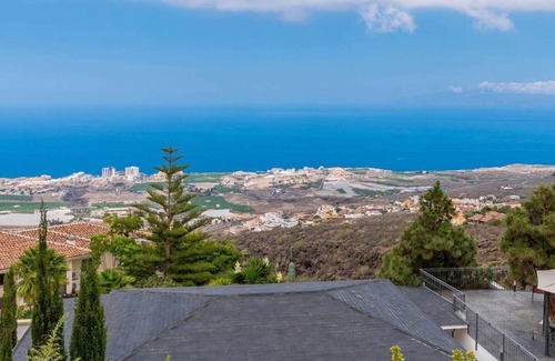 Adeje Villa | Villa Carlitos vistas al Mar y a la montaña