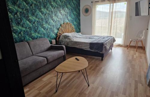 Penne-d'Agenais Villa | Villa Carpe Diem Spacious and Bright 12 pers
