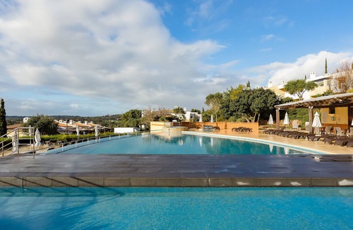 Portimao Villa | Villa "Casa Boavista" con piscina compartida y Wi-Fi