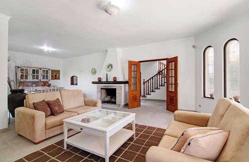 Cerro do Mocho Villa | Villa 'Casa Da Oliveira' con piscina privada, Wi-Fi y aire acondicionado