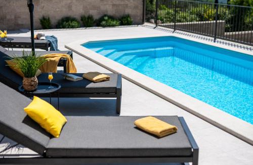 Dunave Krajnje Villa | Villa Casa de Flores