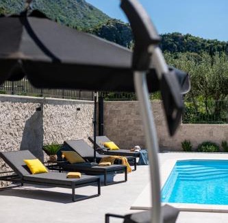 Dunave Krajnje Villa | Villa Casa de Flores