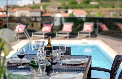 Cimbres Villa | Villa 'Casa Dona Maria - Armamar Douro' con vistas a la montaña, piscina privada y Wi-Fi