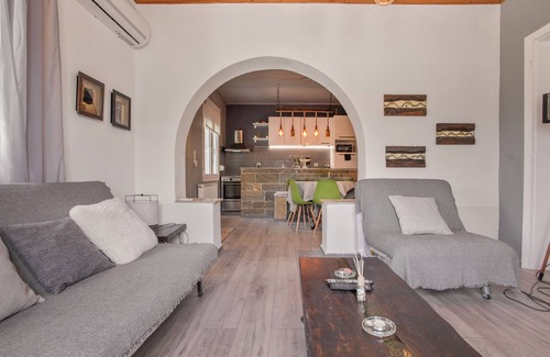 Agrilia Villa | Villa 'Casa Katina , In Lagana' con vistas a la montaña, Wi-Fi y aire acondicionado.