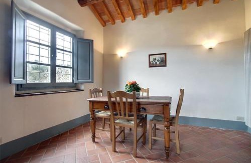 Calenzano Apartamento | Villa Casaglia 1-apartment With Shared Pool