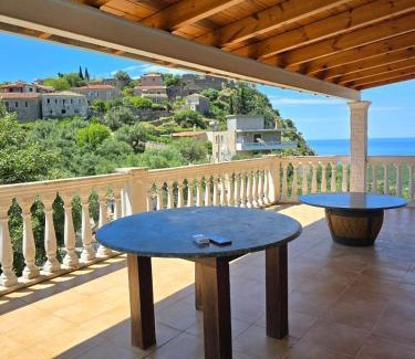 Himare Villa | Villa Castel
