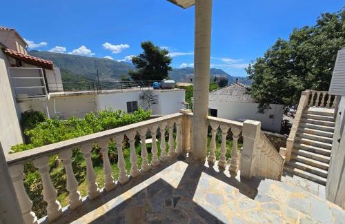 Himare Villa | Villa Castel