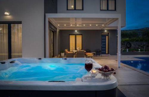 Rudine Villa | Villa Castello